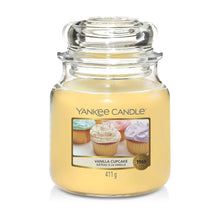 Lade das Bild in den Galerie-Viewer, Yankee Candle Vanilla Cupcake